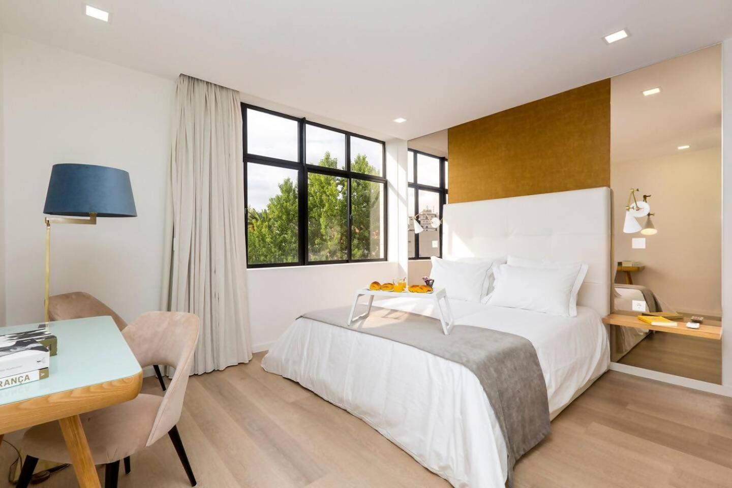 The Office Guest Apartment กิมาไรส์ ภายนอก รูปภาพ