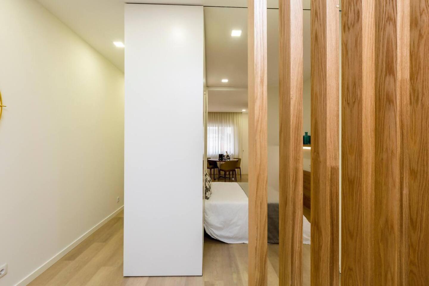 The Office Guest Apartment กิมาไรส์ ภายนอก รูปภาพ