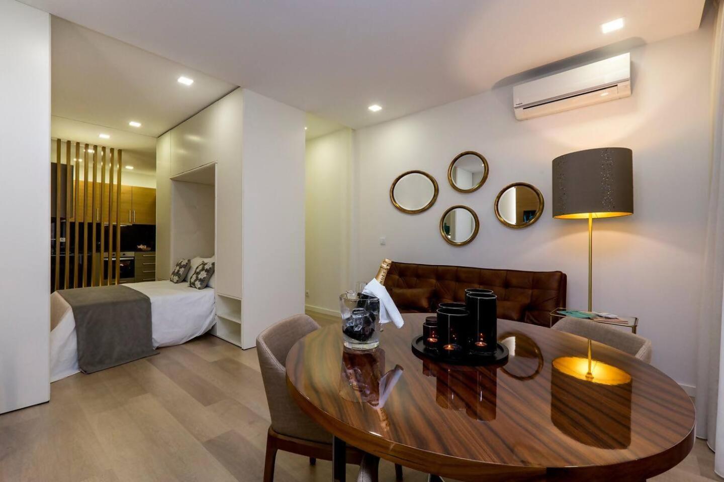 The Office Guest Apartment กิมาไรส์ ภายนอก รูปภาพ